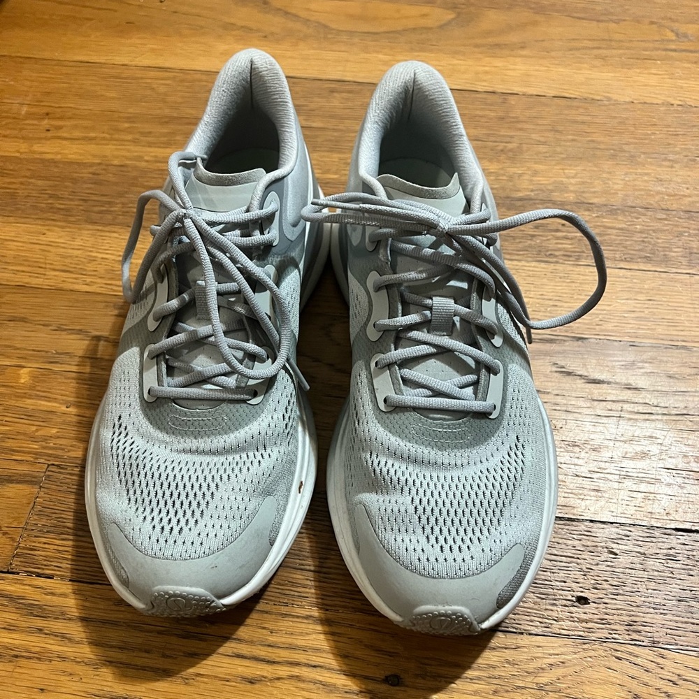 Lululemon grey women’s shoe.